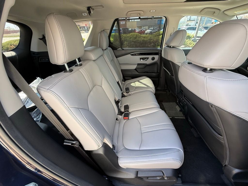 2025 Honda Pilot Touring
