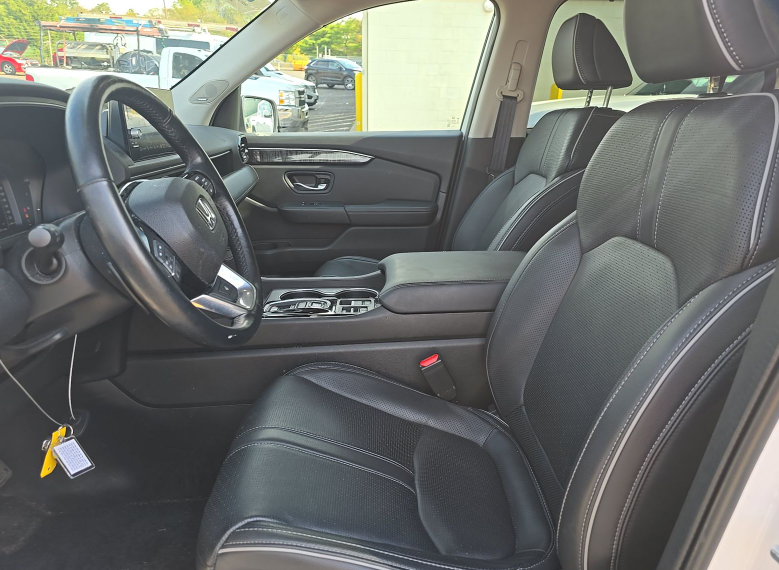 2023 Honda Pilot Elite
