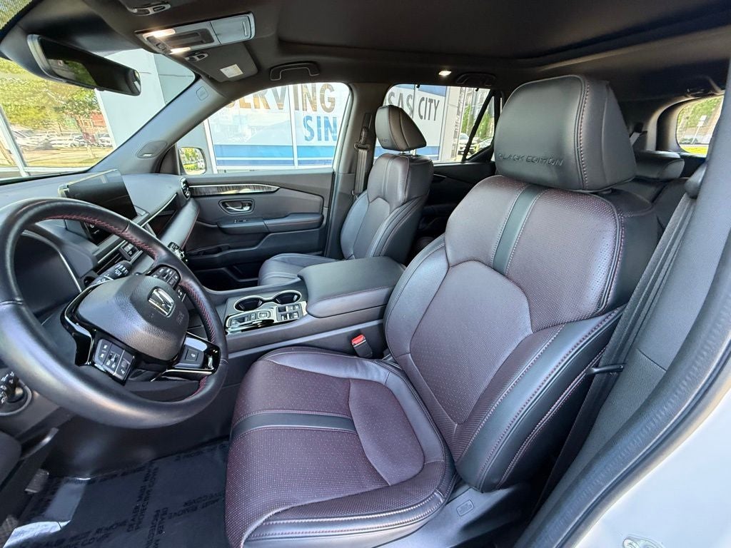2025 Honda Pilot Black Edition