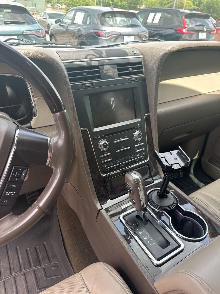 2015 Lincoln Navigator Base