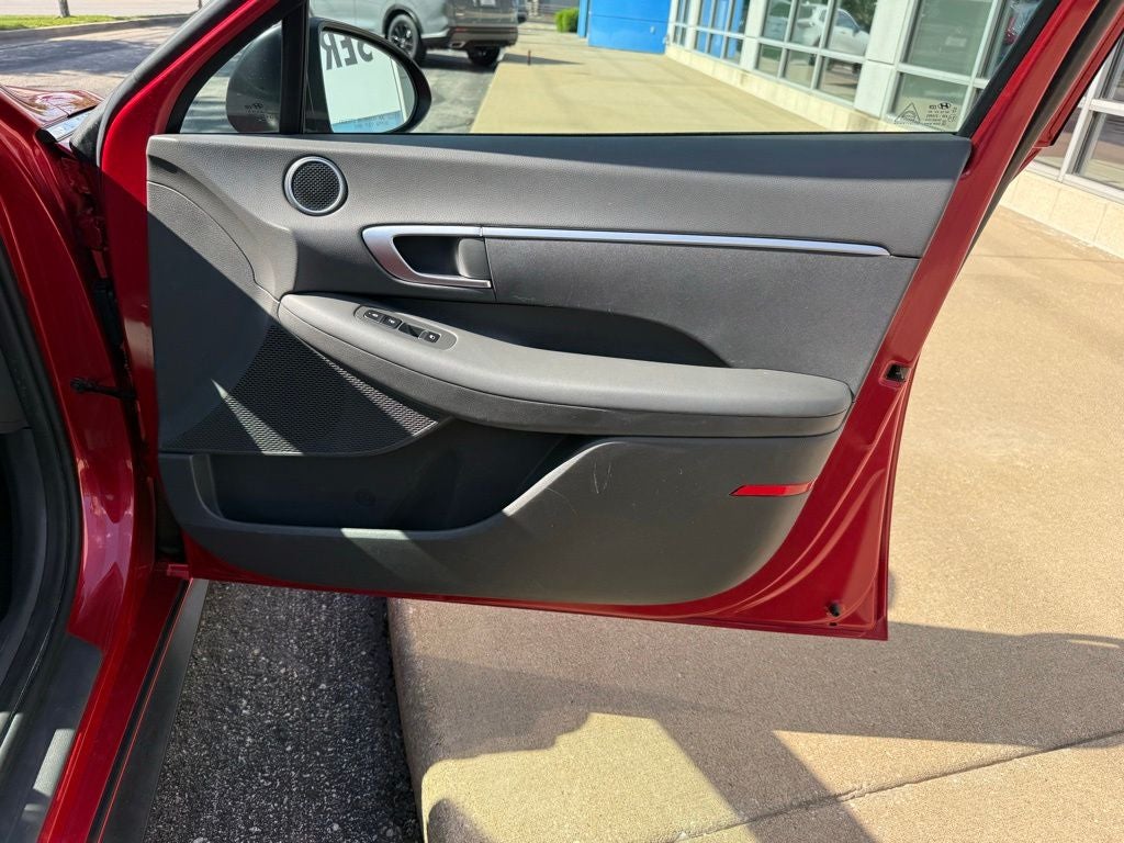 2021 Hyundai SONATA SE