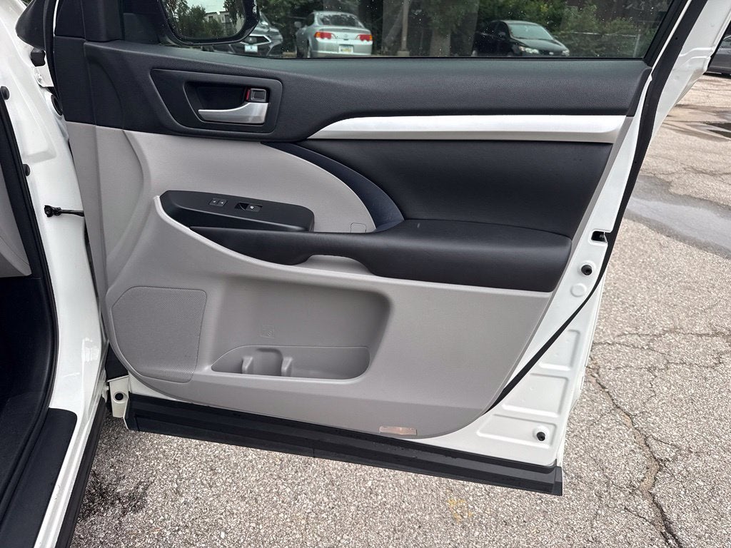 2016 Toyota Highlander XLE V6