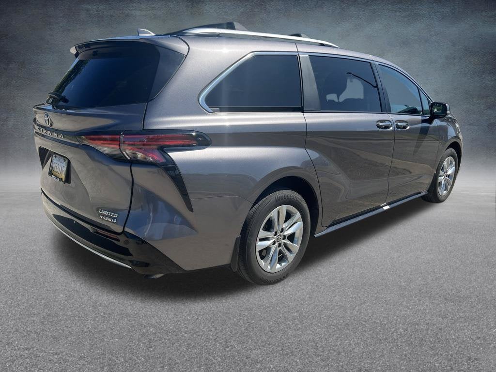 2024 Toyota Sienna Limited 7 Passenger