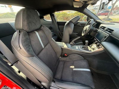 2025 Toyota GR86 Premium