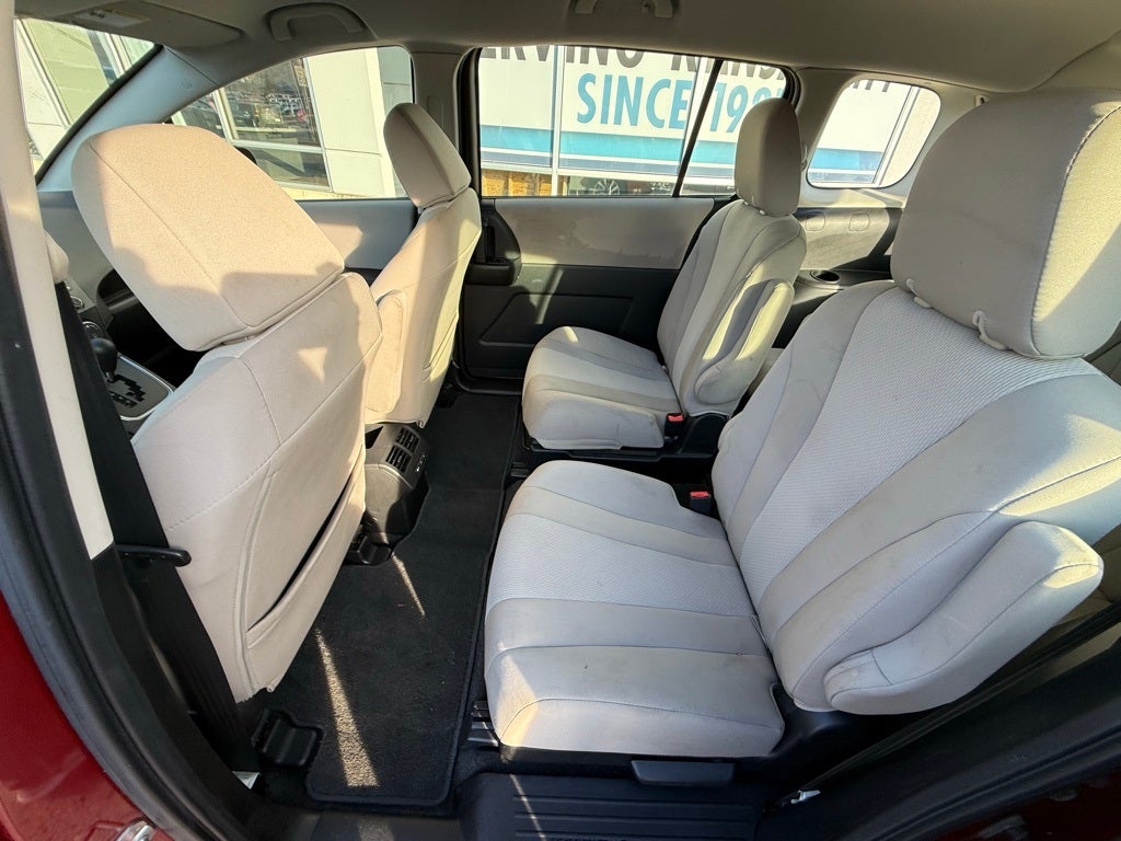 2013 Mazda Mazda5 Sport