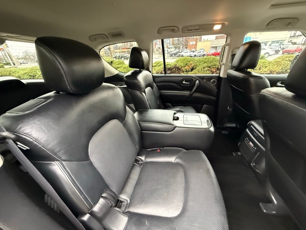 2024 INFINITI QX80 LUXE