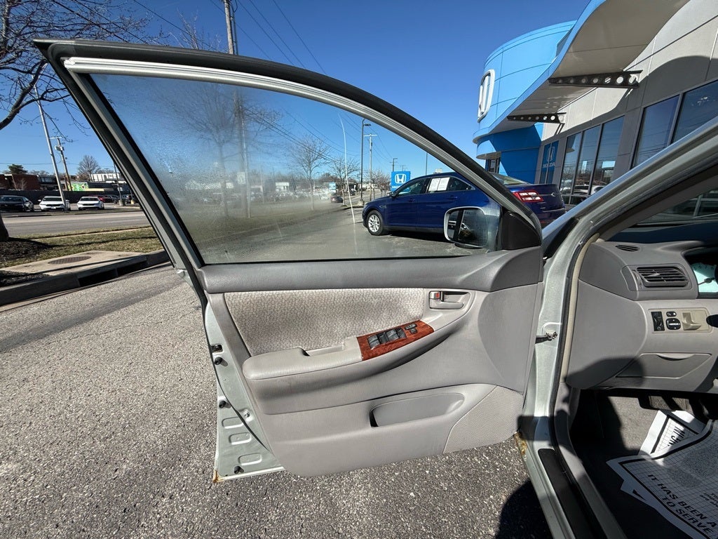 2004 Toyota Corolla LE