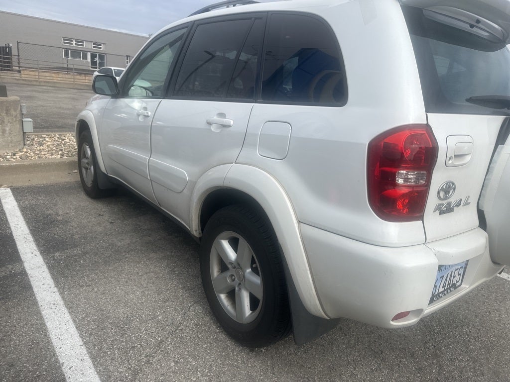 2004 Toyota RAV4 Base