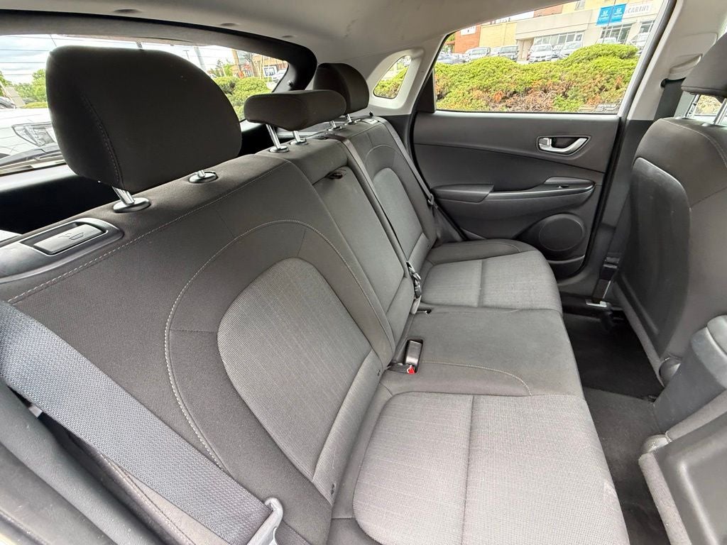 2022 Hyundai KONA SEL