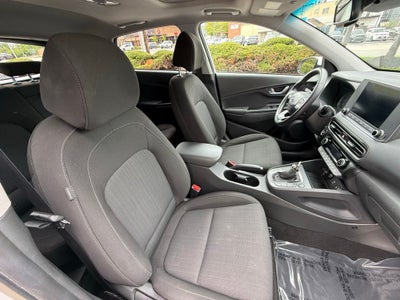 2022 Hyundai KONA SEL