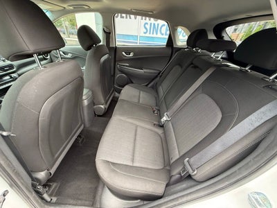 2022 Hyundai KONA SEL