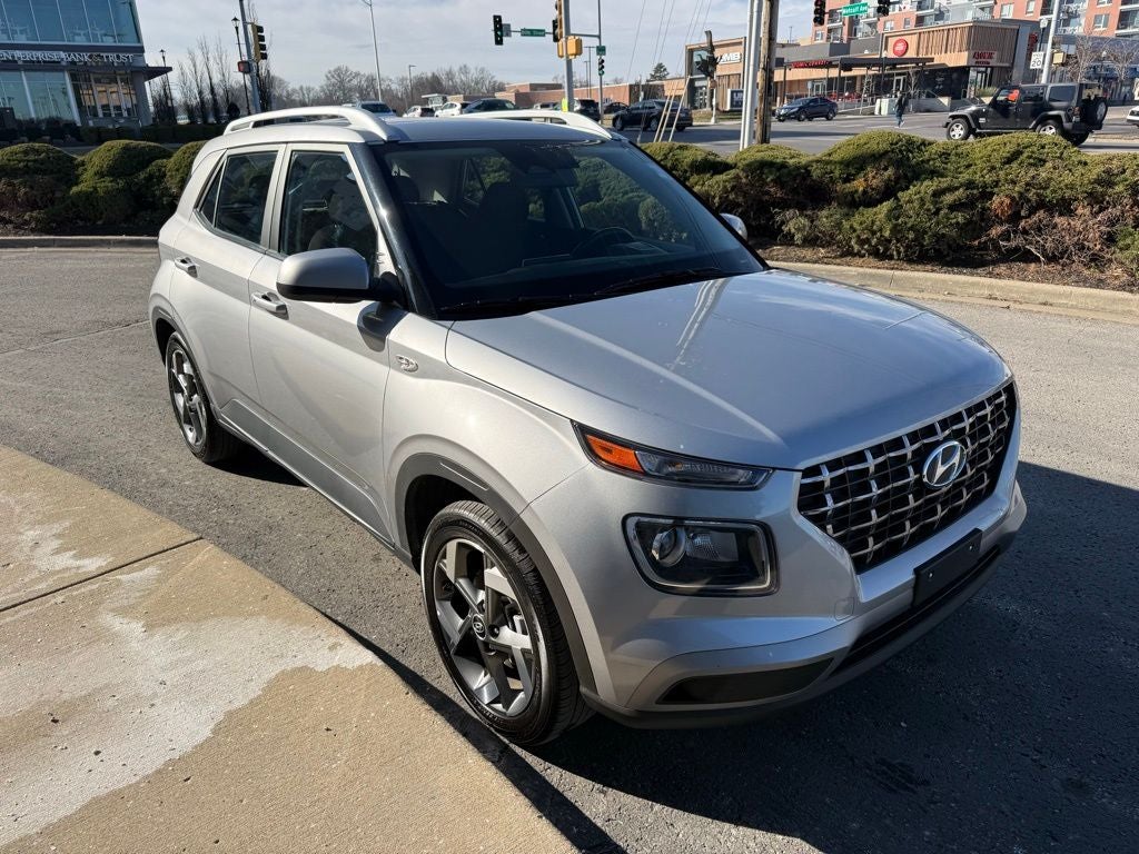 2025 Hyundai VENUE SEL