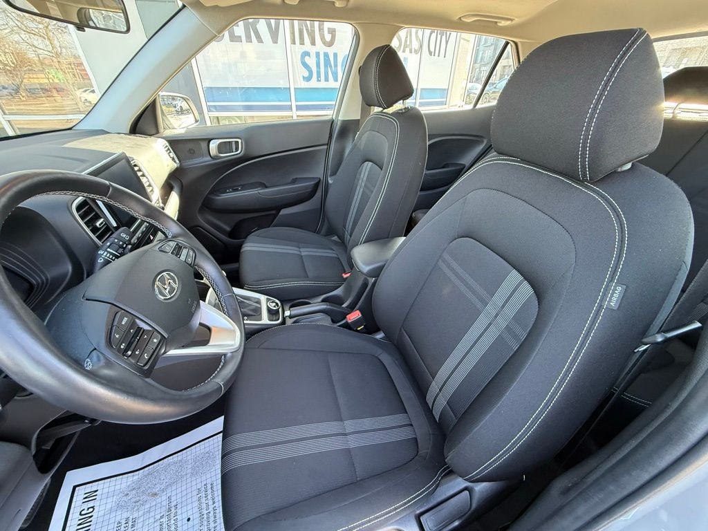 2025 Hyundai VENUE SEL