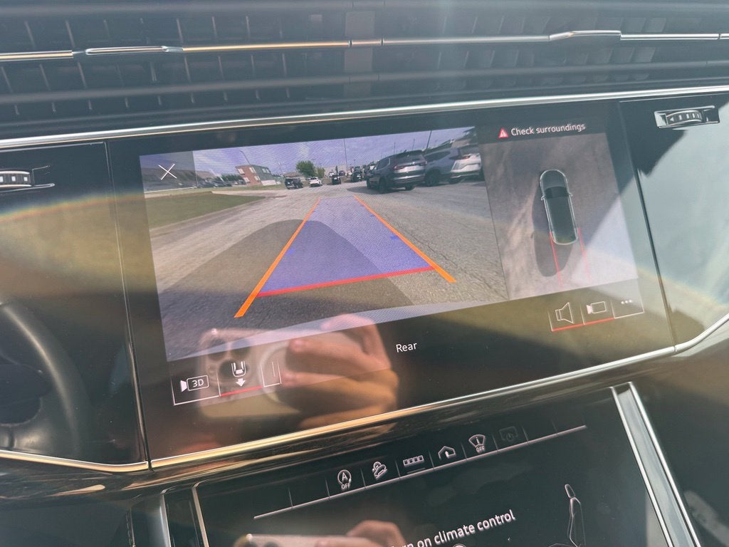 2022 Audi Q8 55 Prestige quattro