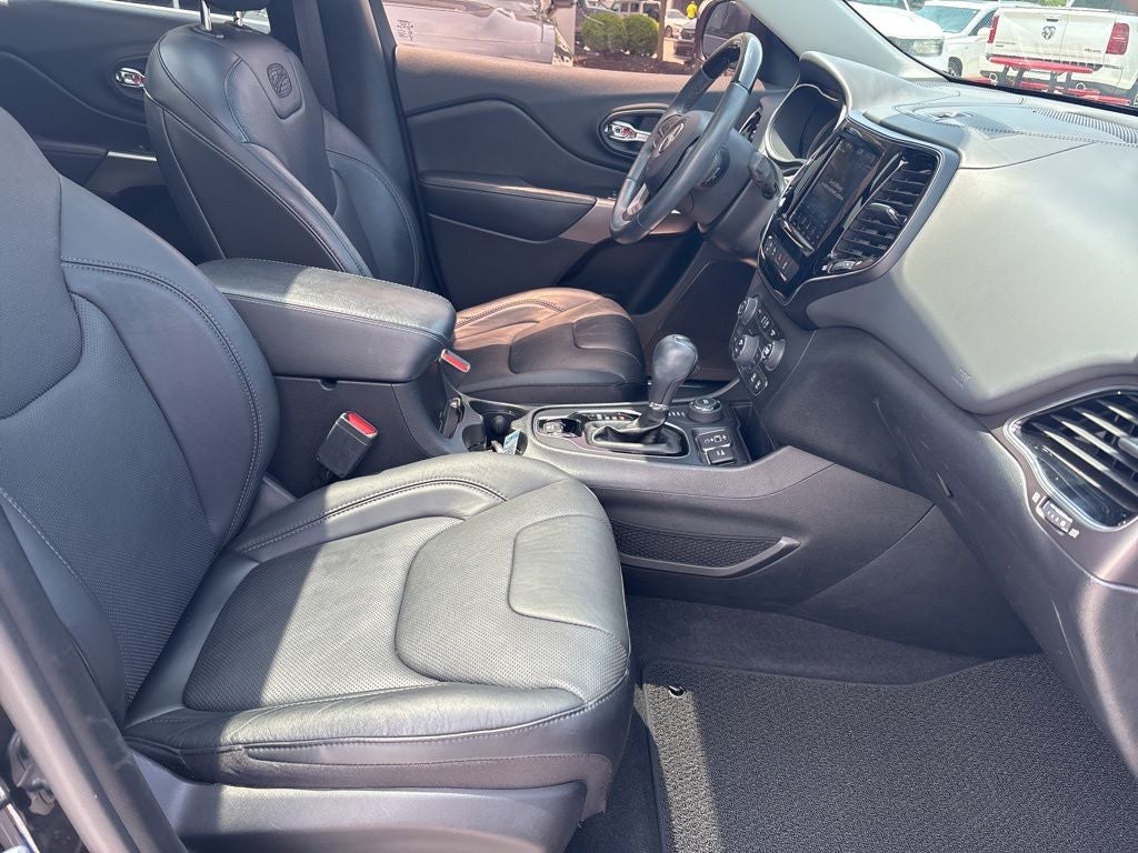 2019 Jeep Cherokee Overland
