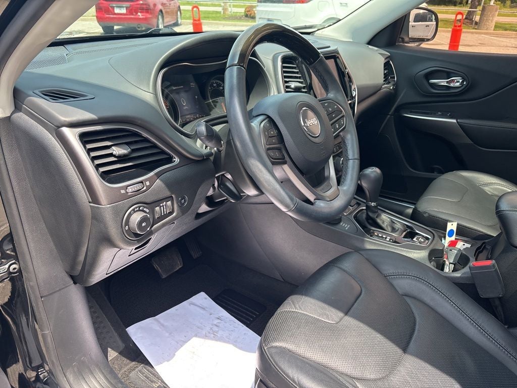 2019 Jeep Cherokee Overland