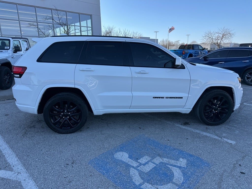 2020 Jeep Grand Cherokee Altitude