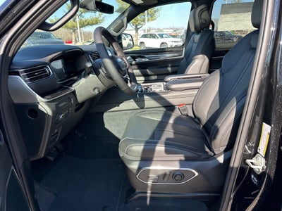 2024 Jeep Wagoneer Base