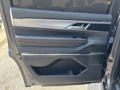 2023 Jeep Grand Wagoneer Series III