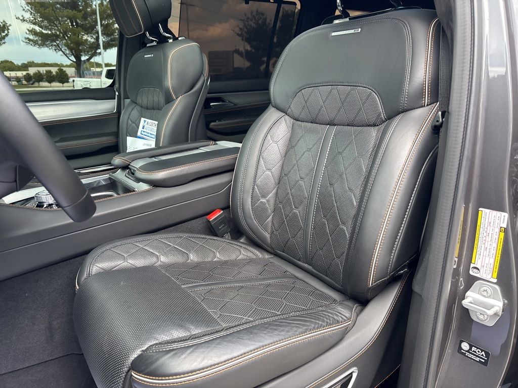 2023 Jeep Grand Wagoneer Series III
