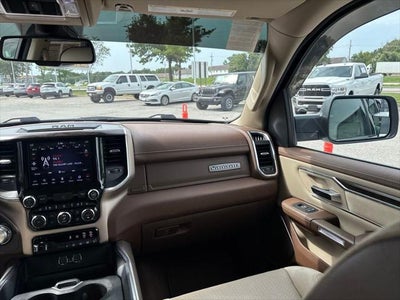 2020 RAM 1500 Laramie Quad Cab 4x4 6'4' Box