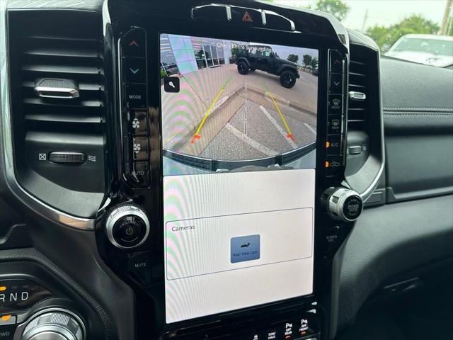 2023 RAM 1500 Laramie Crew Cab 4x4 5'7' Box