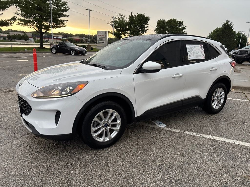 2020 Ford Escape SE