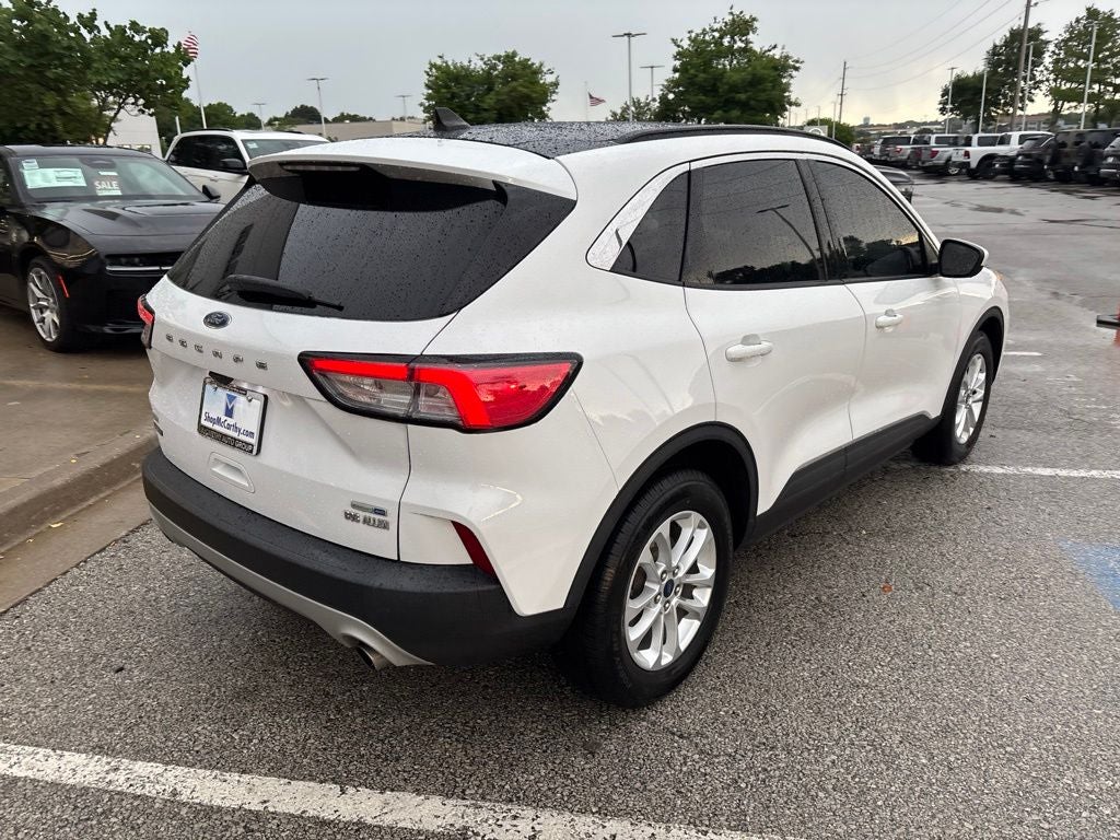 2020 Ford Escape SE