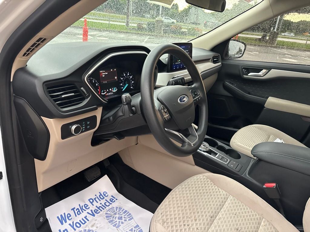 2020 Ford Escape SE