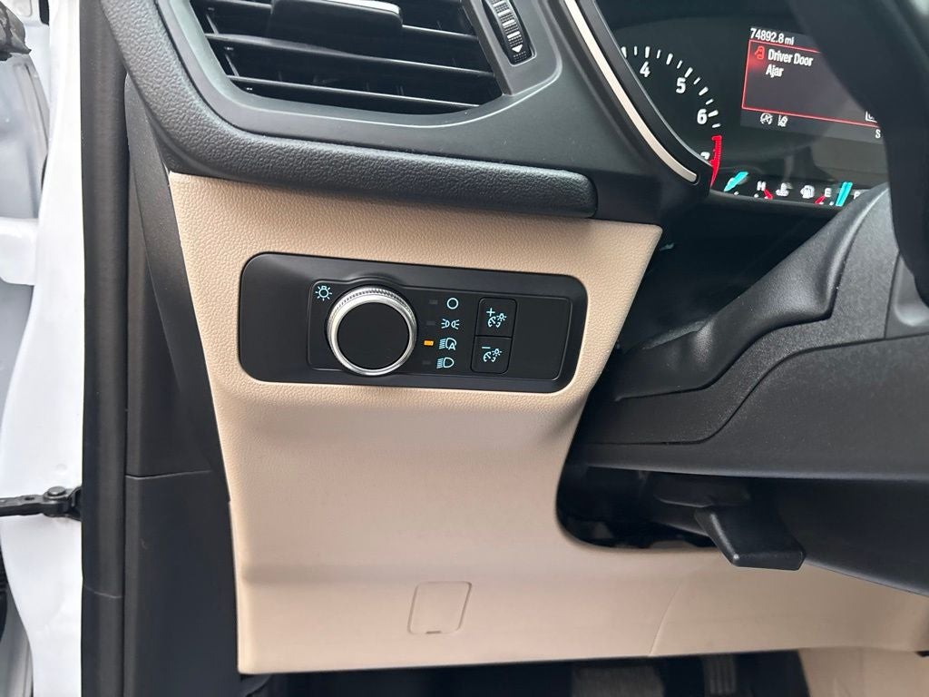 2020 Ford Escape SE