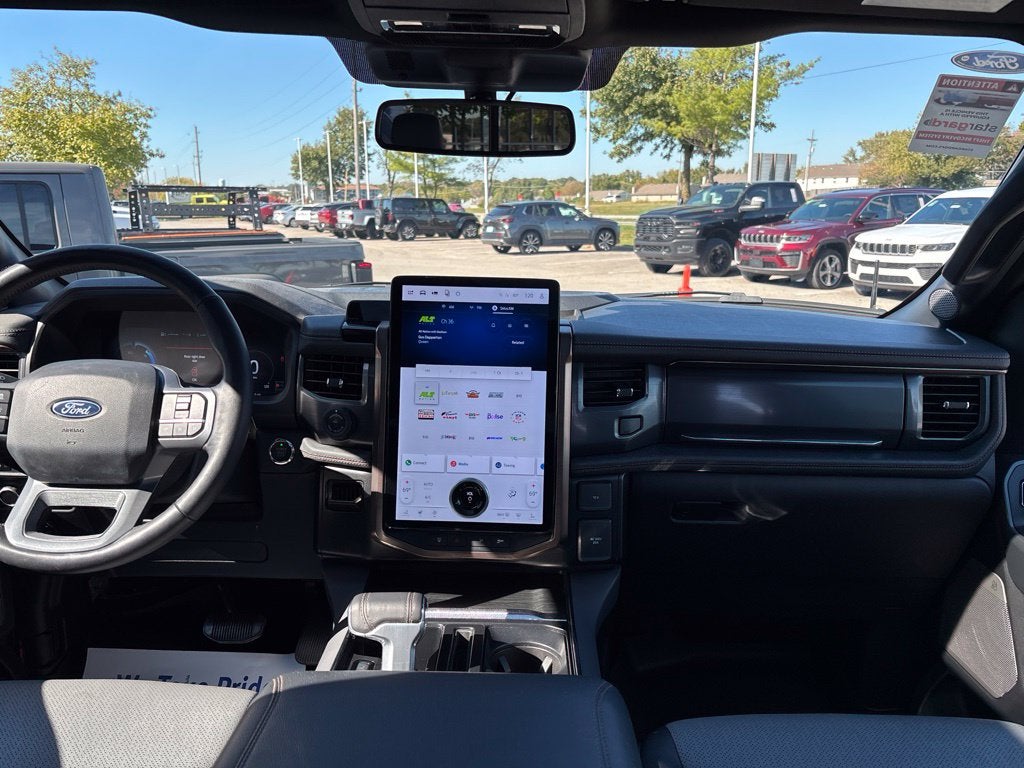 2024 Ford F-150 Lightning LARIAT