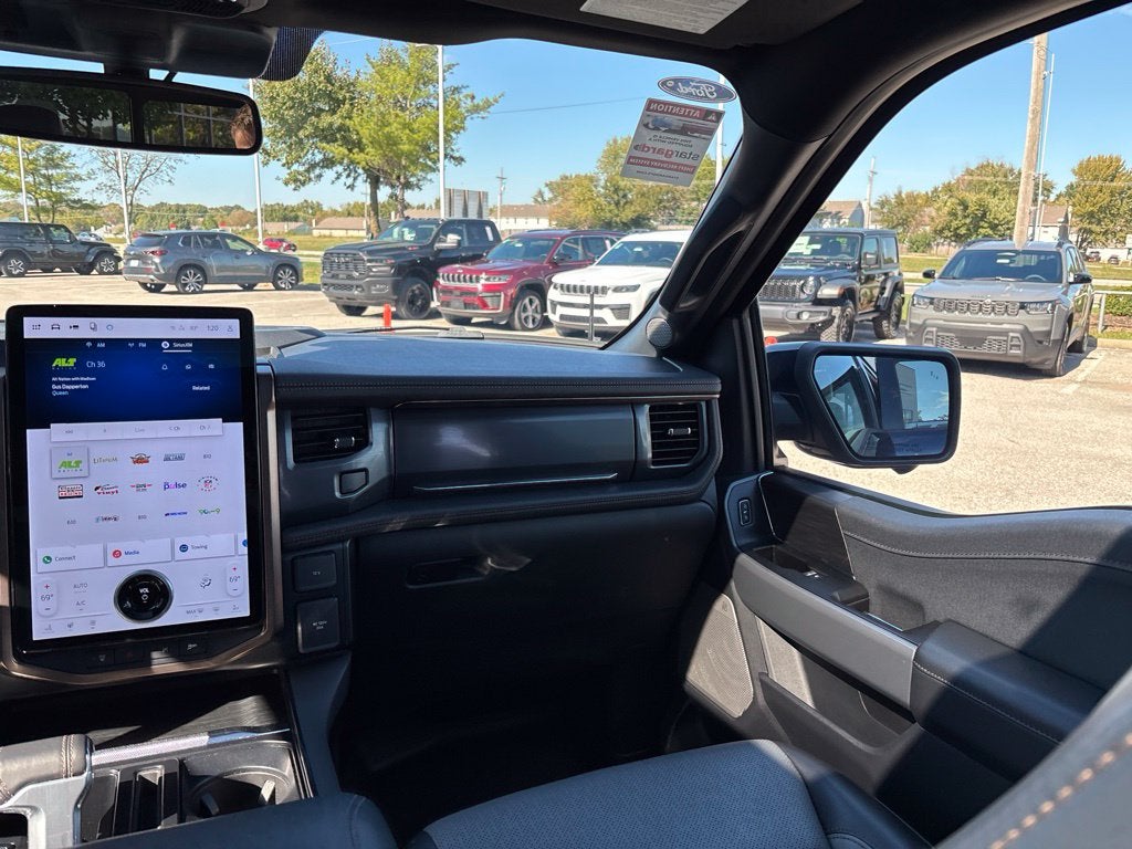 2024 Ford F-150 Lightning LARIAT