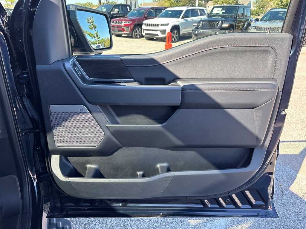 2024 Ford F-150 Lightning LARIAT