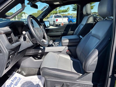 2024 Ford F-150 Lightning LARIAT
