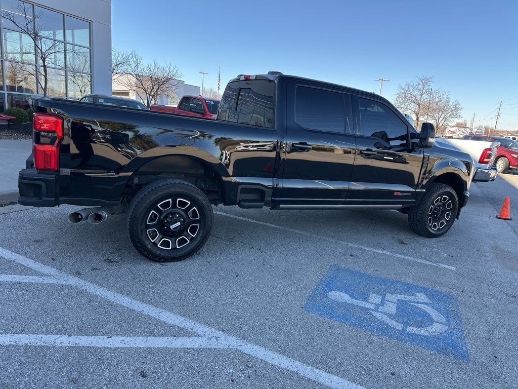 2025 Ford F-350SD Platinum