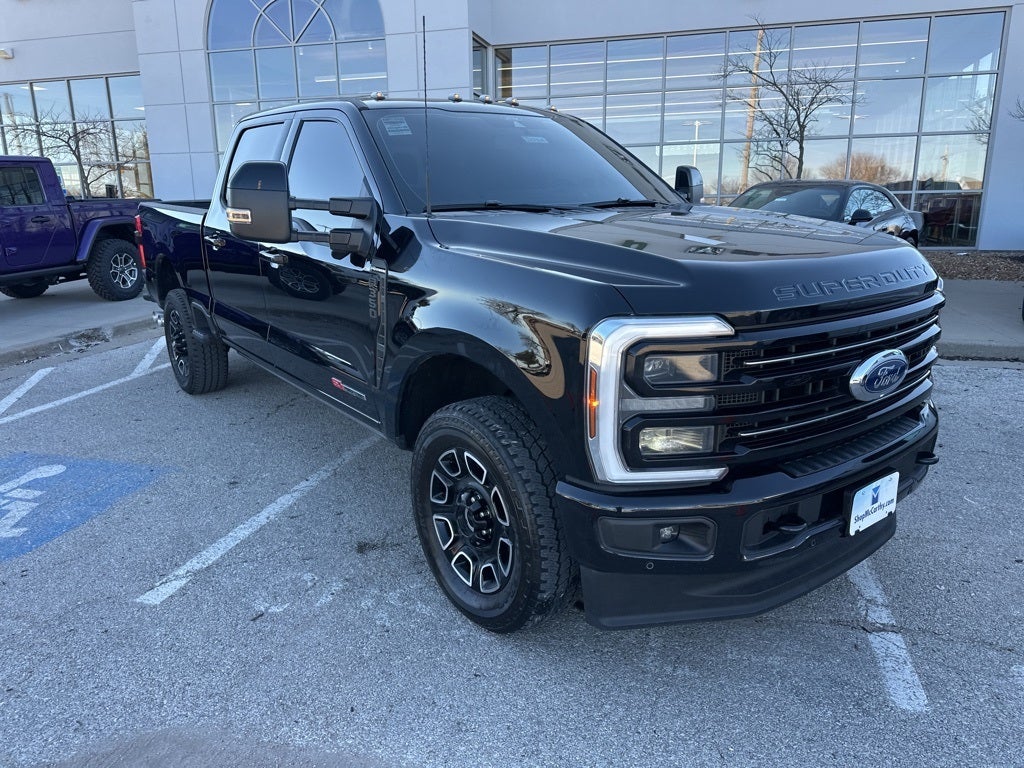 2025 Ford F-350SD Platinum
