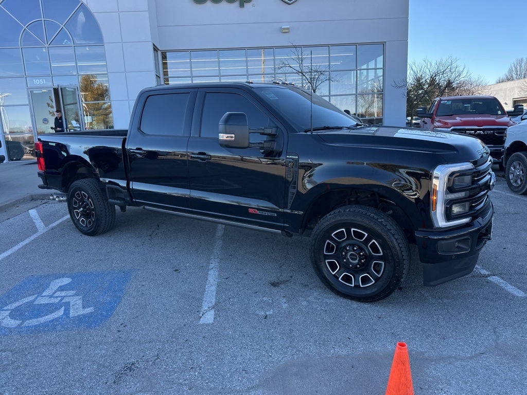 2025 Ford F-350SD Platinum