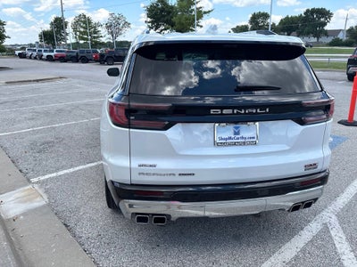 2024 GMC Acadia Denali