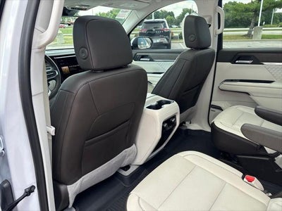2024 GMC Acadia Denali