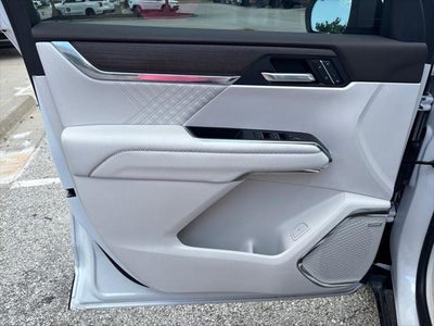 2024 GMC Acadia Denali