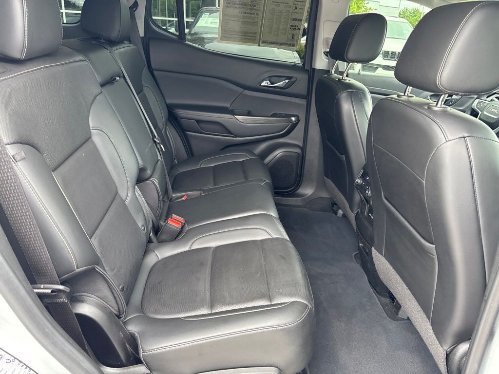 2023 GMC Acadia FWD SLT