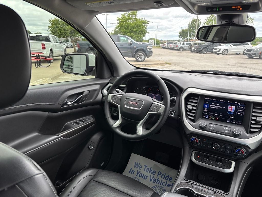 2023 GMC Acadia FWD SLT