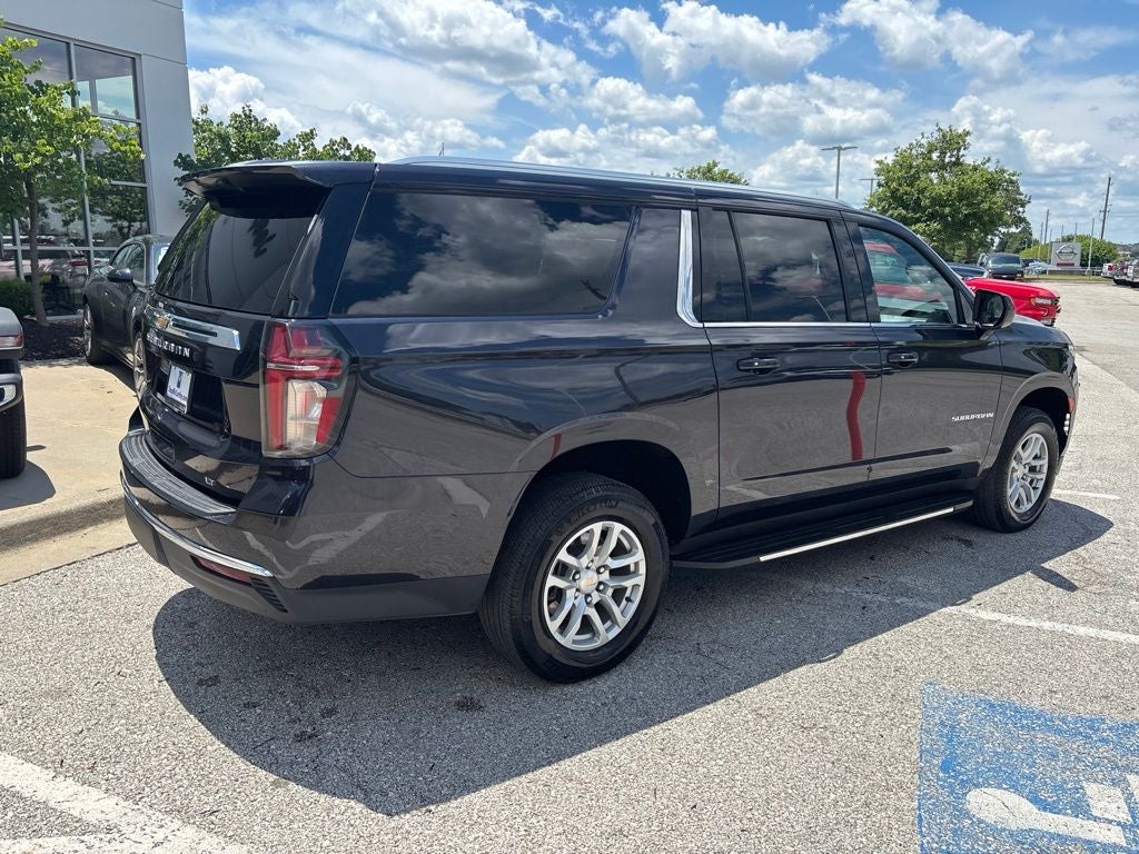 2024 Chevrolet Suburban LT