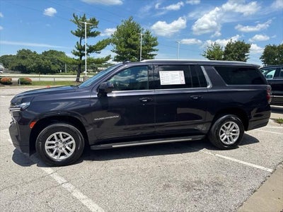 2024 Chevrolet Suburban 4WD LT