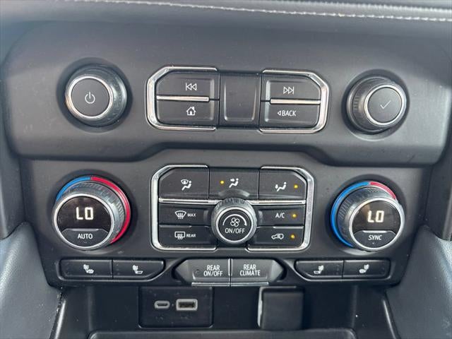 2024 Chevrolet Suburban 4WD LT