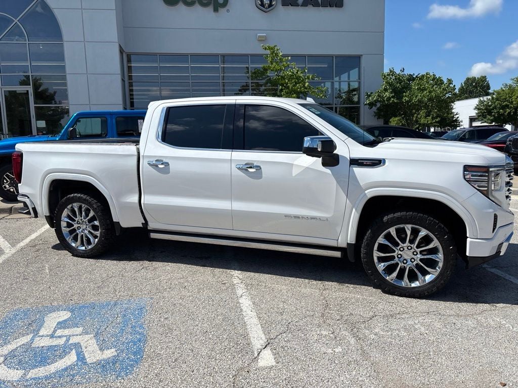 2023 GMC Sierra 1500 4WD Crew Cab Short Box Denali