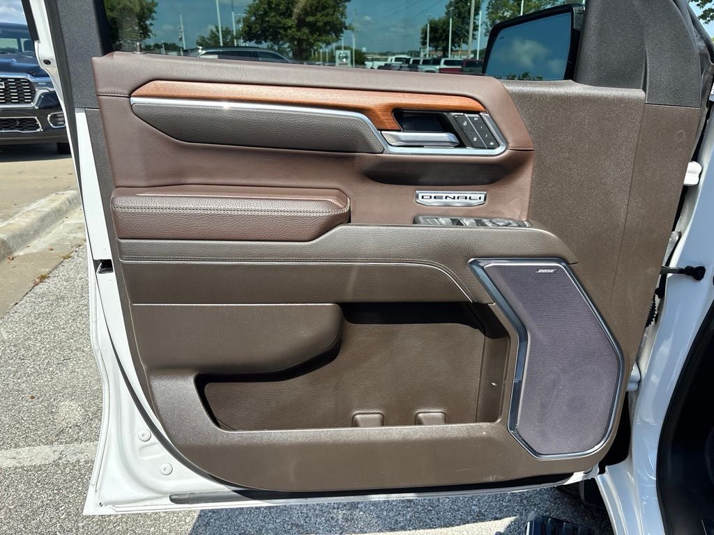2023 GMC Sierra 1500 4WD Crew Cab Short Box Denali