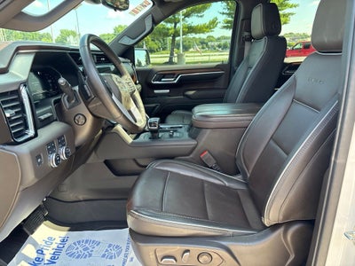 2023 GMC Sierra 1500 4WD Crew Cab Short Box Denali