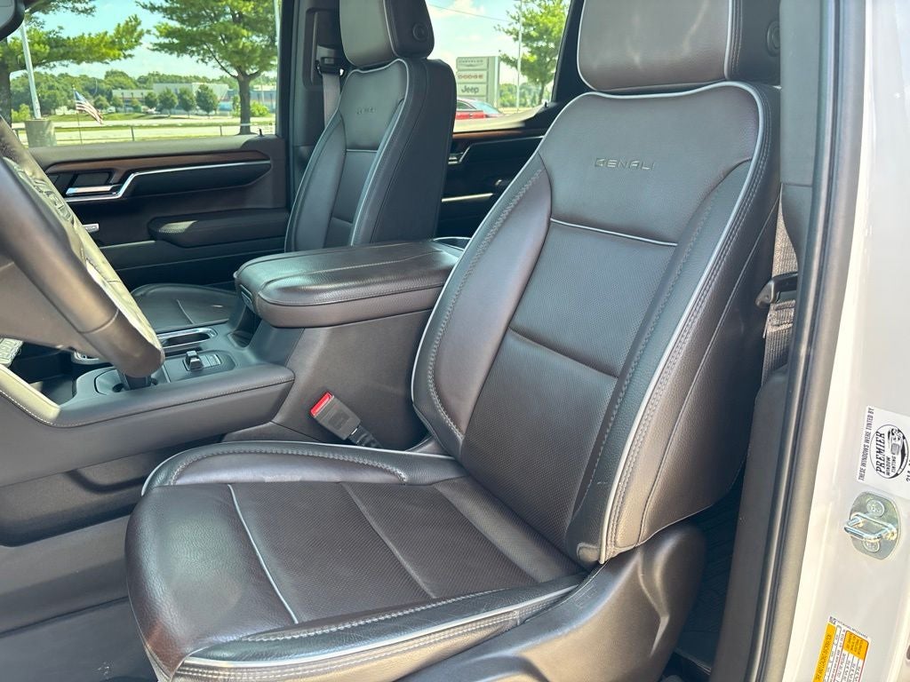 2023 GMC Sierra 1500 4WD Crew Cab Short Box Denali