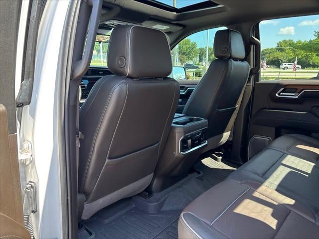 2023 GMC Sierra 1500 4WD Crew Cab Short Box Denali
